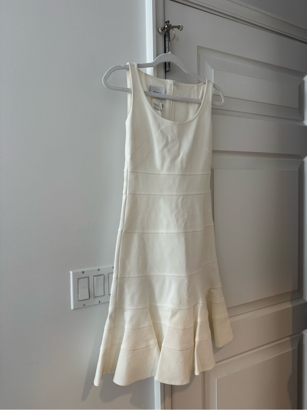 Akris Punto Cream Sleeveless Fit-and-Flare Midi Dress